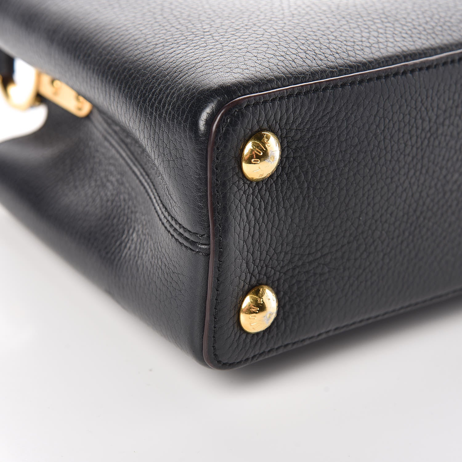 Louis Vuitton Taurillon Capucines BB Black 5 of 13