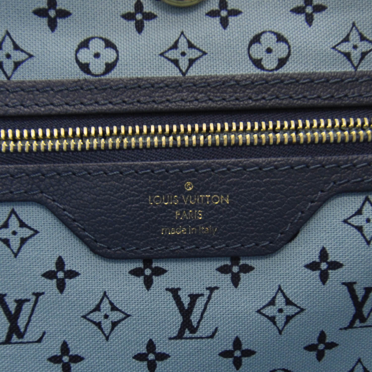 Louis Vuitton Ailleurs Cabas Escale PM 7 of 8