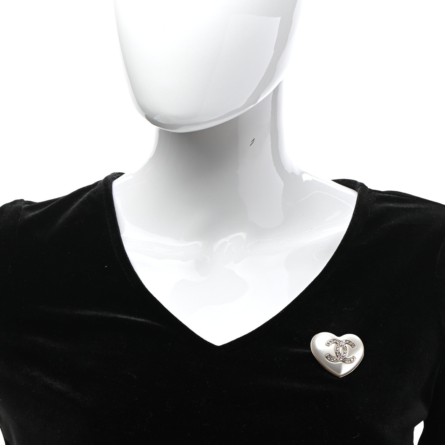 Chanel Resin Crystal CC Heart Brooch Pearly White Gold 2 of 5