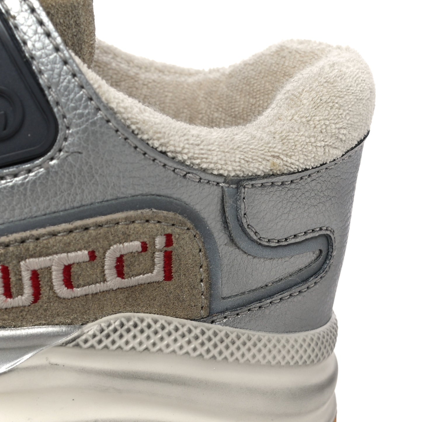 Metallic Calfskin Suede Womens Ultrapace Sneakers 35.5 Silver Oatmeal