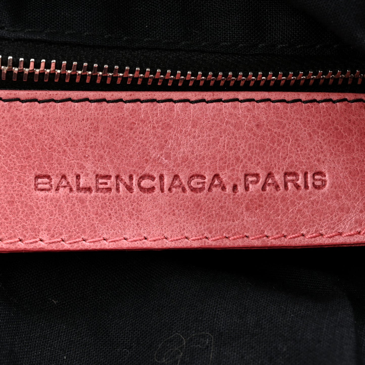 Agneau Giant 21 Silver Hardware Pompon Framboise
