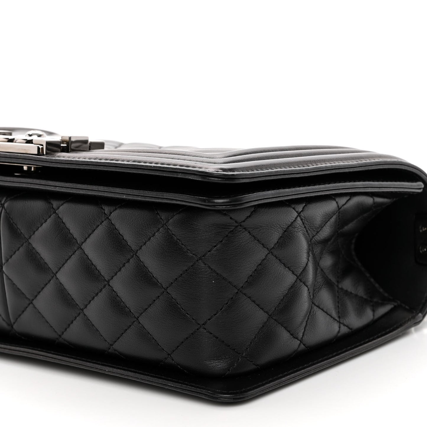Calfskin Chevron Quilted Medium Boy Flap Black