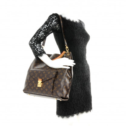 Louis Vuitton Monogram Metis 2 of 8