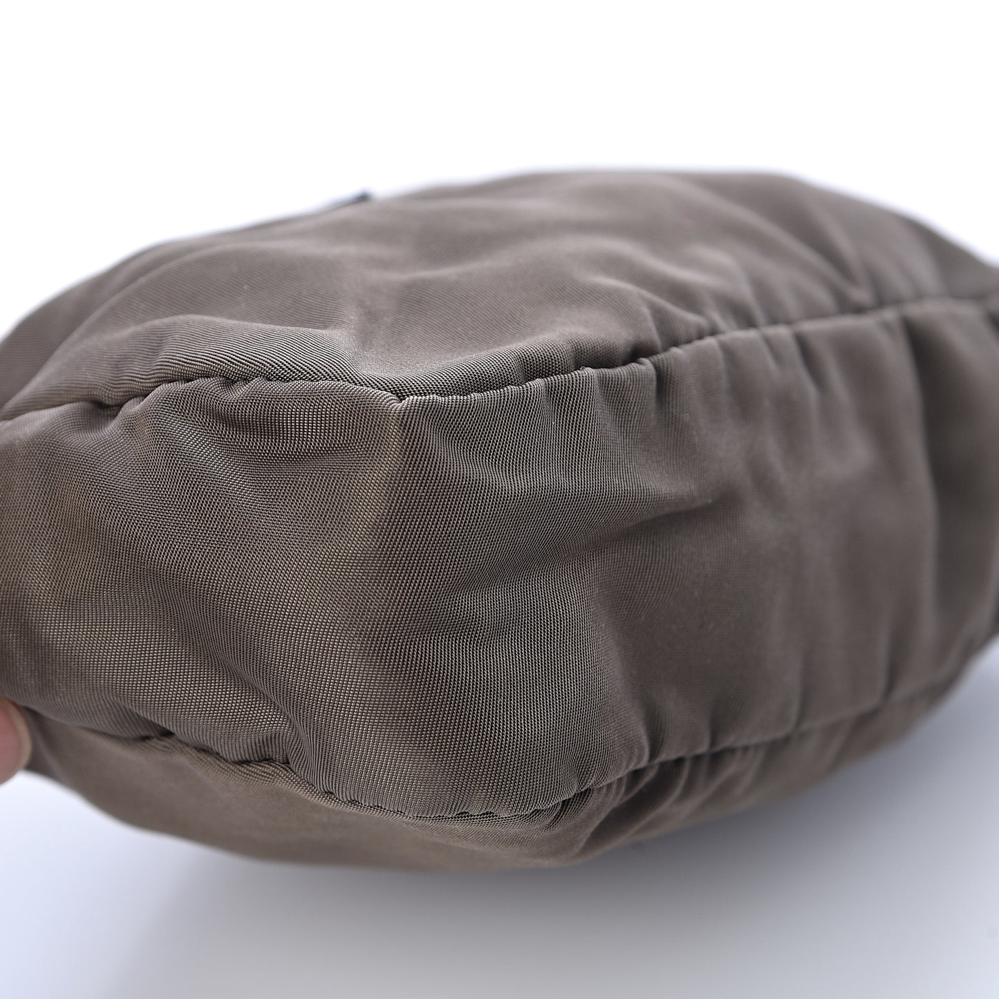 Nylon Vela Cosmetic Pouch Mimetico