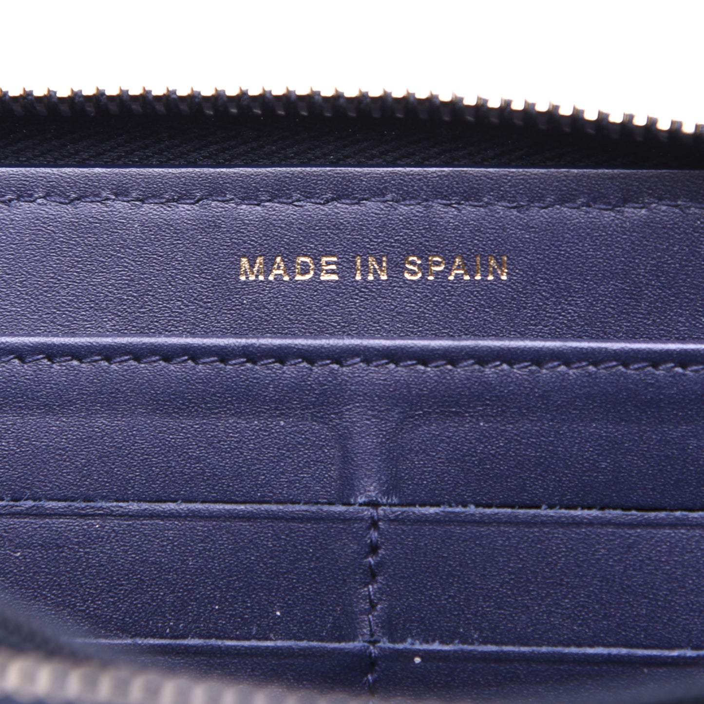 Caviar Quilted Large Gusset Zip Around Wallet Navy