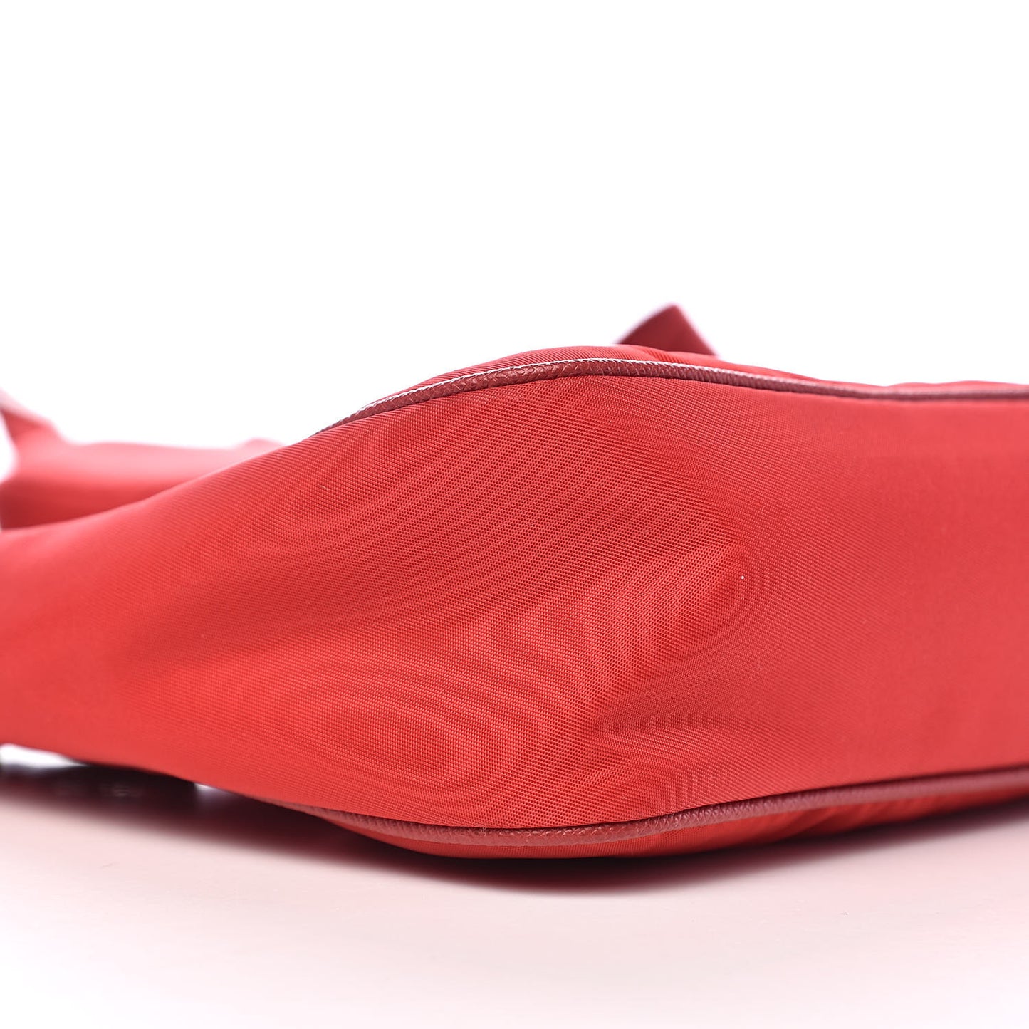 Nylon Re-Edition 2005 Shoulder Bag Rosso