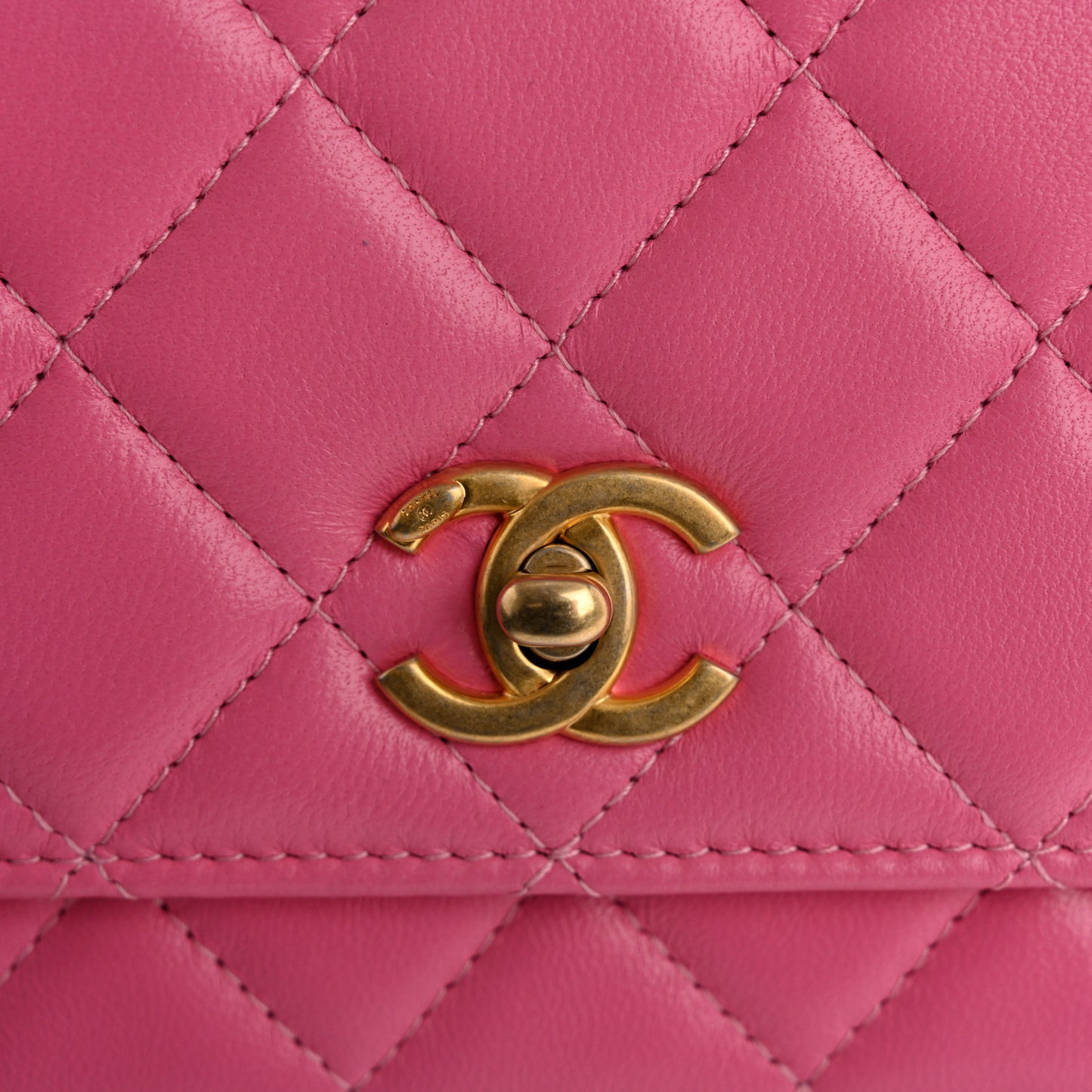 Lambskin Quilted CC Pearl Crush Wallet on Chain WOC Pink