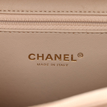 Chanel Caviar Quilted Medium CC Filigree Vanity Case White 7 of 11