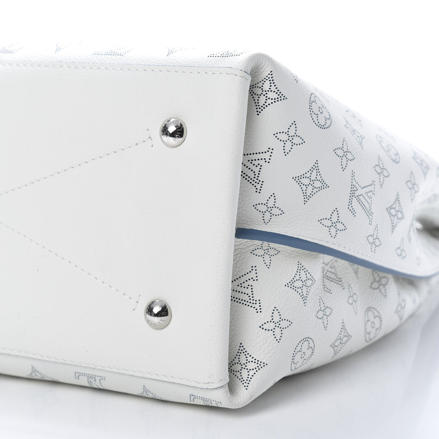 Louis Vuitton Mahina Carmel Hobo Snow 9 of 10