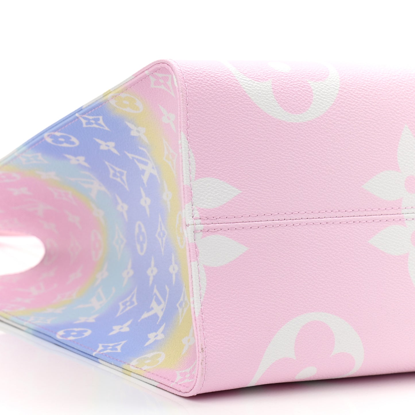 Monogram Escale Onthego GM Pastel