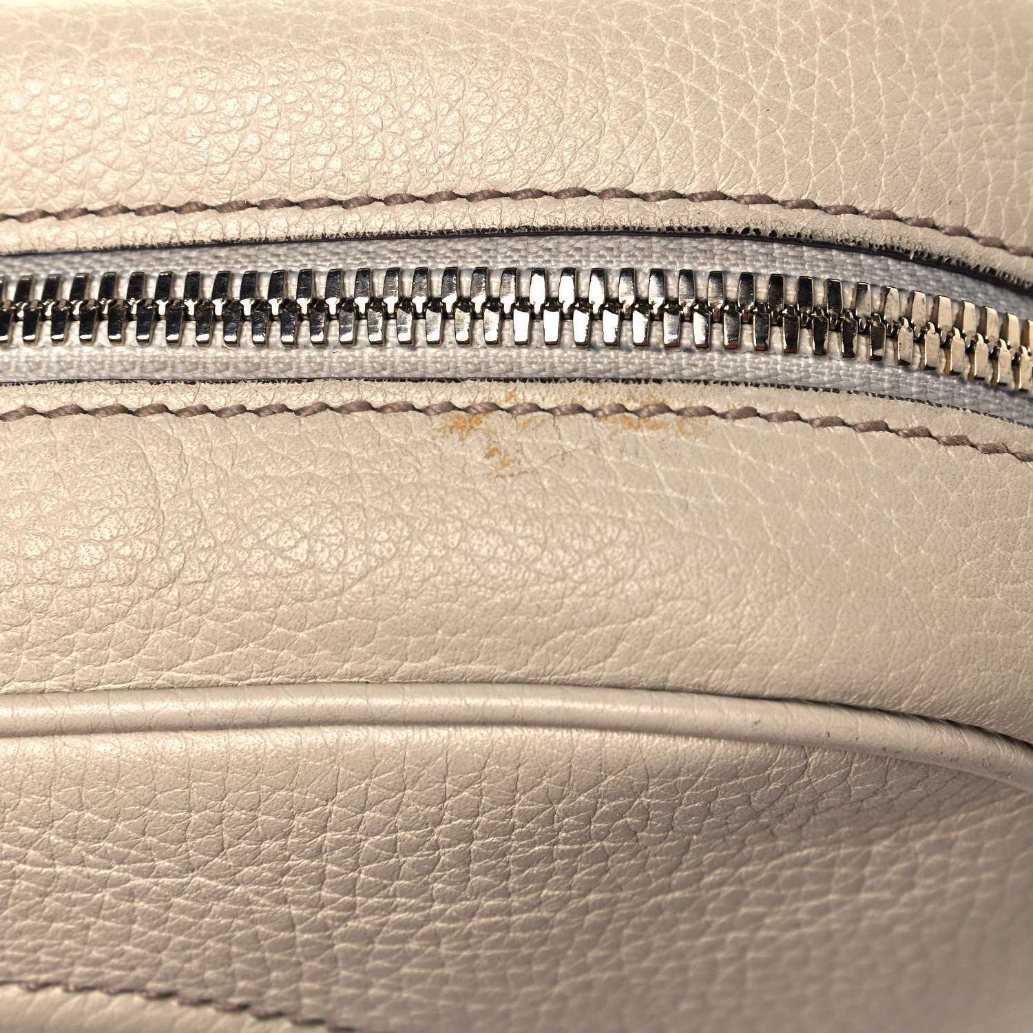 Gucci Pebbled Calfskin Small Soho Disco Bag Off White 12 of 14