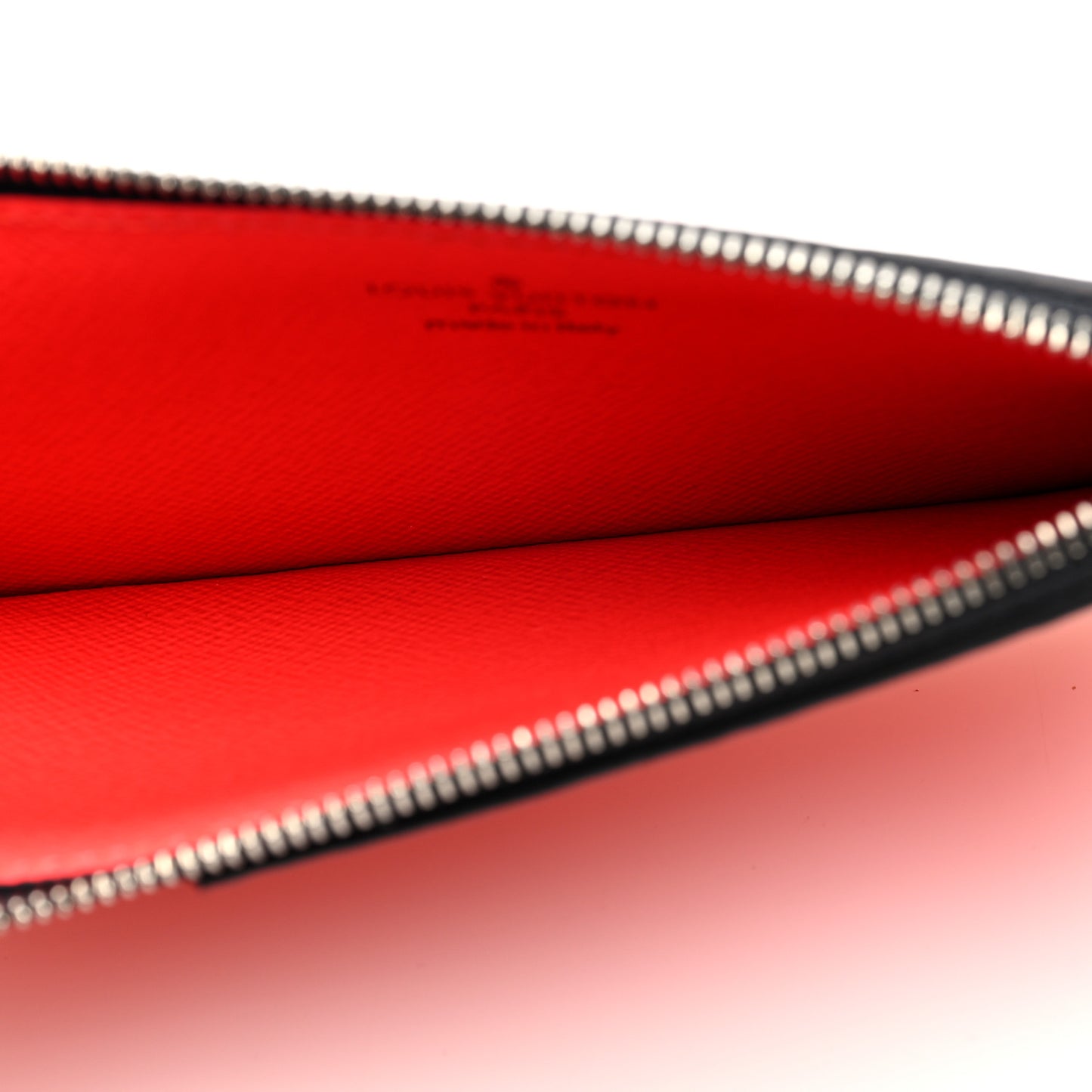 Taigarama Coin Card Holder Fire Red