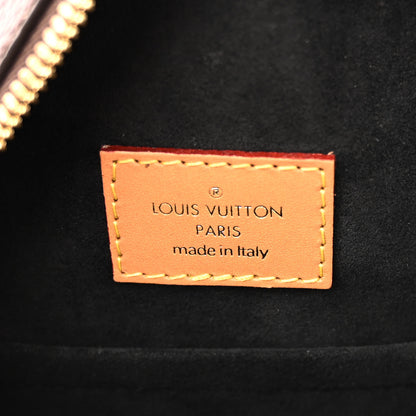 Louis Vuitton Reverse Monogram Giant Boite Chapeau Souple 7 of 11