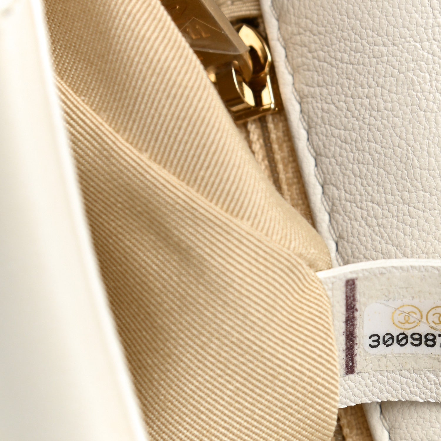 Chanel Goatskin Quilted Medium Chanel 19 Flap White 7 of 9