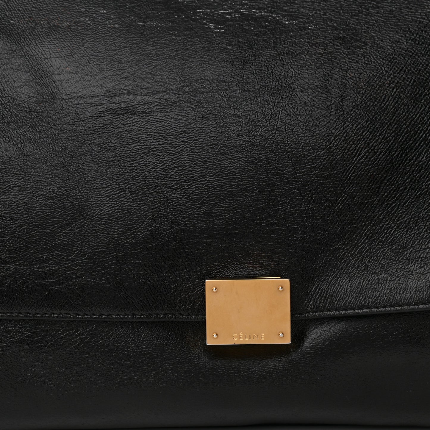 Vernice Suede Medium Trapeze Black