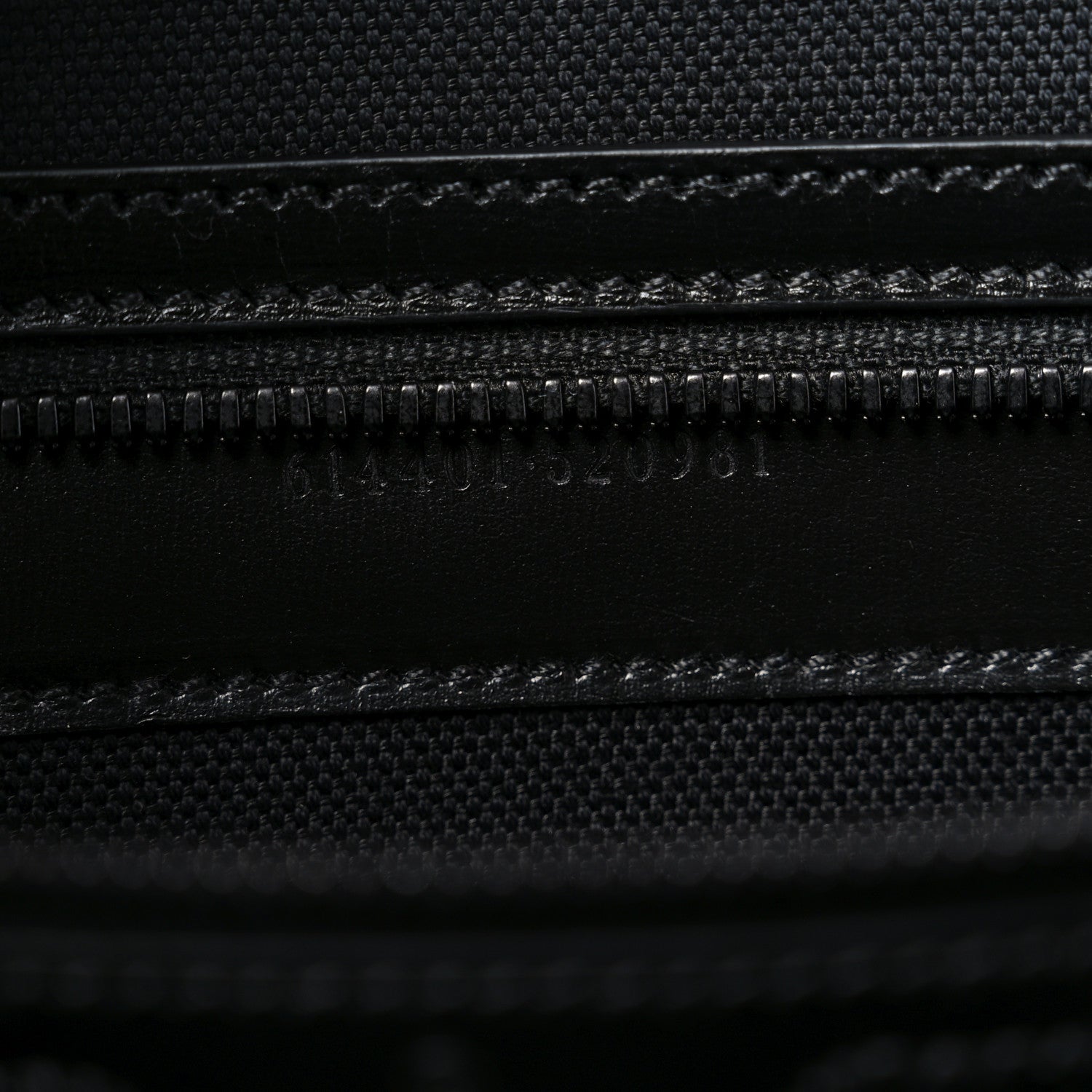 Gucci Boarded Plutone Calfskin Large Horsebit 1955 Duffle Bag Black 6 of 9