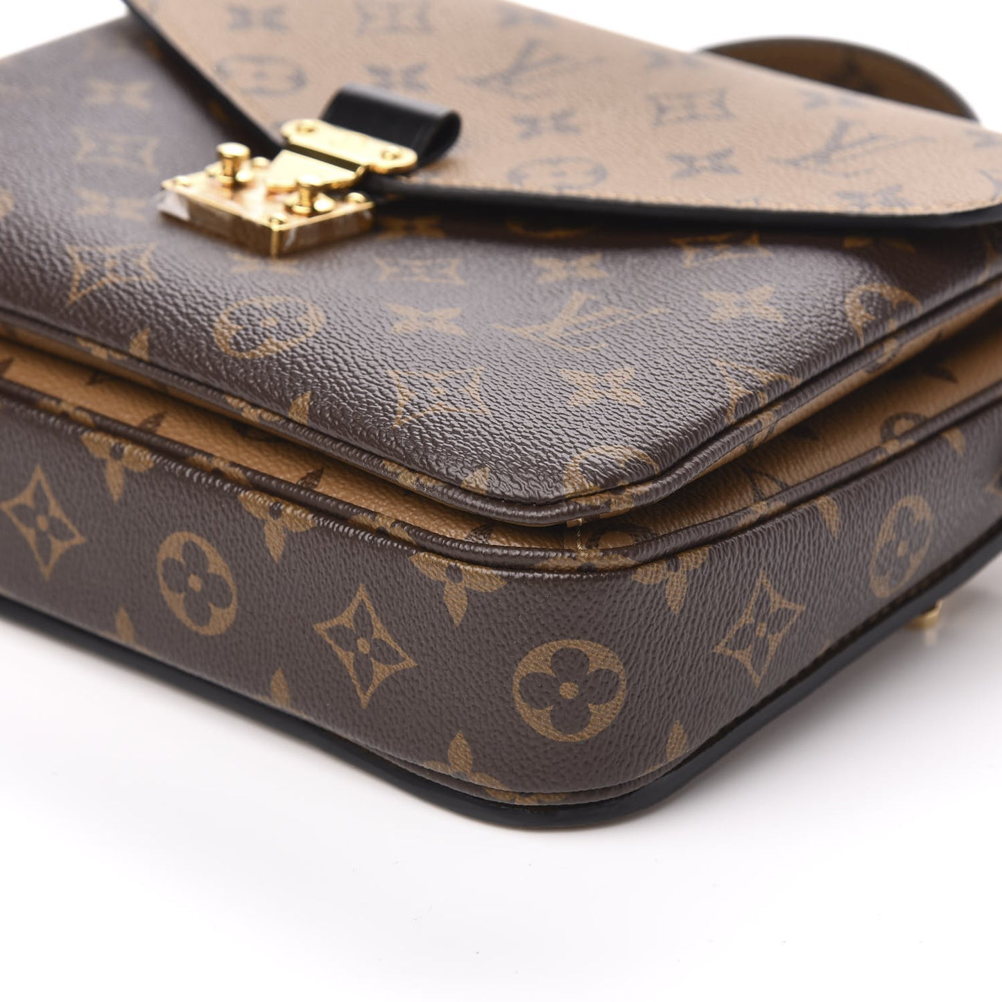 Reverse Monogram Pochette Metis