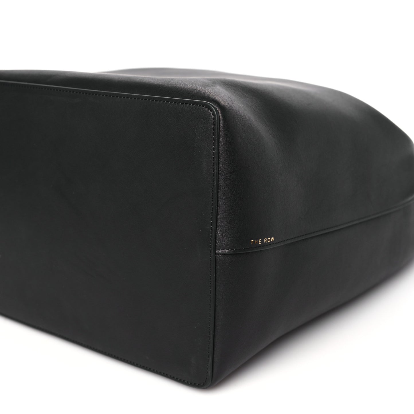 Saddle Calfskin Belvedere Bucket Bag Black