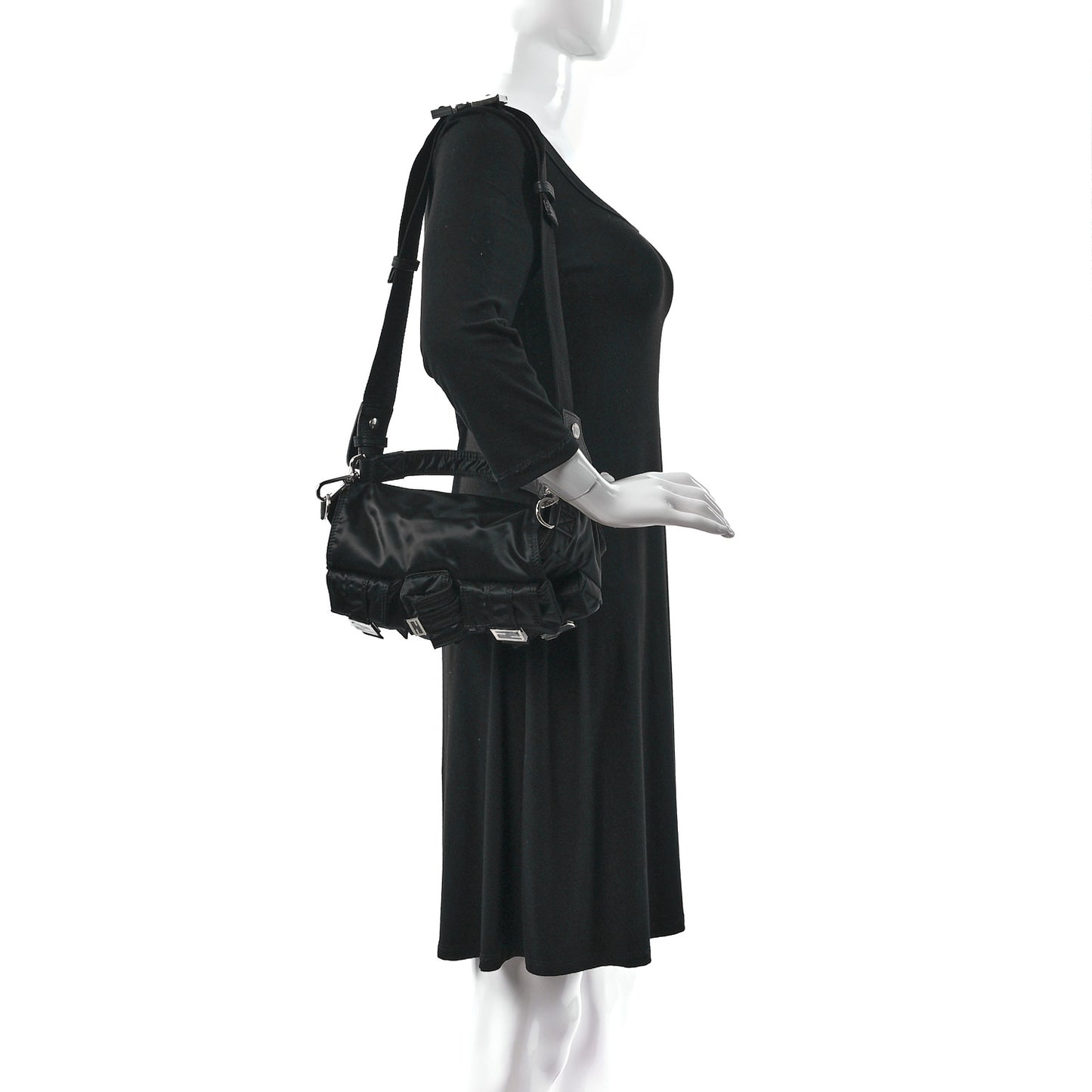 Econyl Cuoio Romano Multipocket Baguette Black