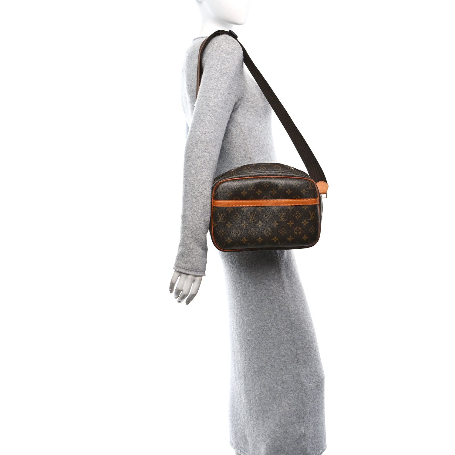 Louis Vuitton Monogram Reporter PM 3 of 10