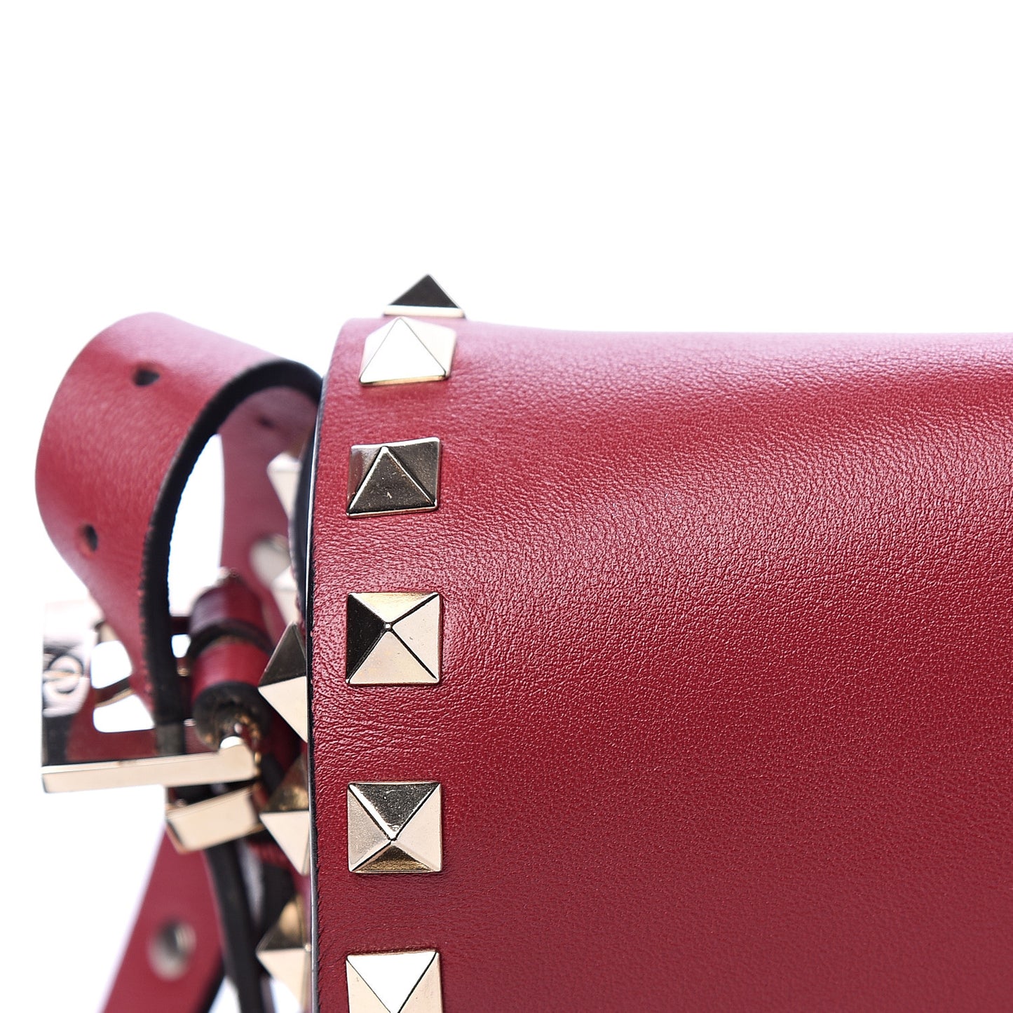 Vitello Medium Rockstud Flap Saddle Bag Scarlet