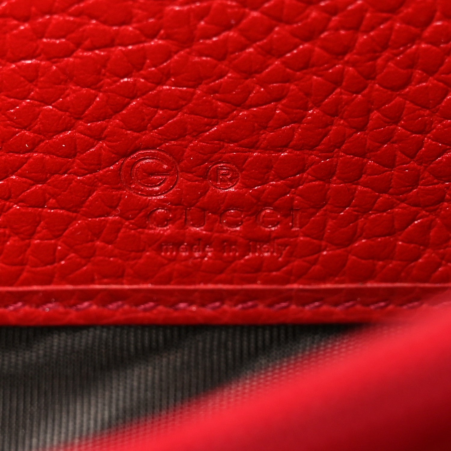 Gucci Pebbled Calfskin Small Soho Zip Around Wallet Red 6 of 8
