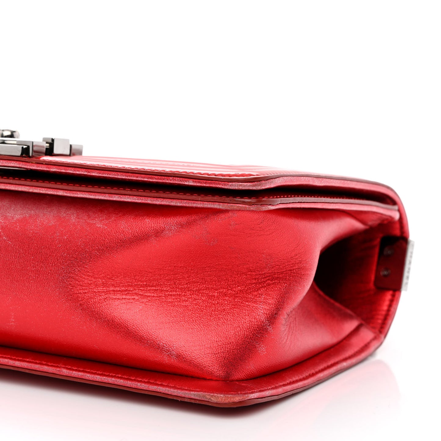 Metallic Patent Calfskin Quilted Medium Boy Flap Red