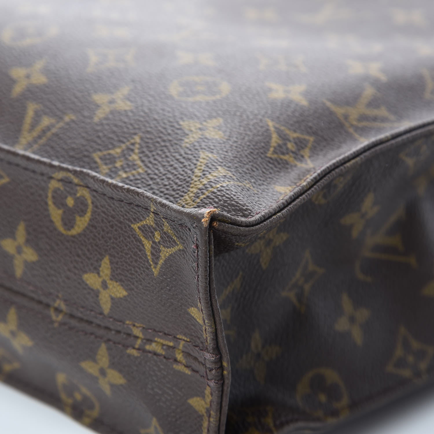Louis Vuitton Monogram Sac Plat 17 of 30