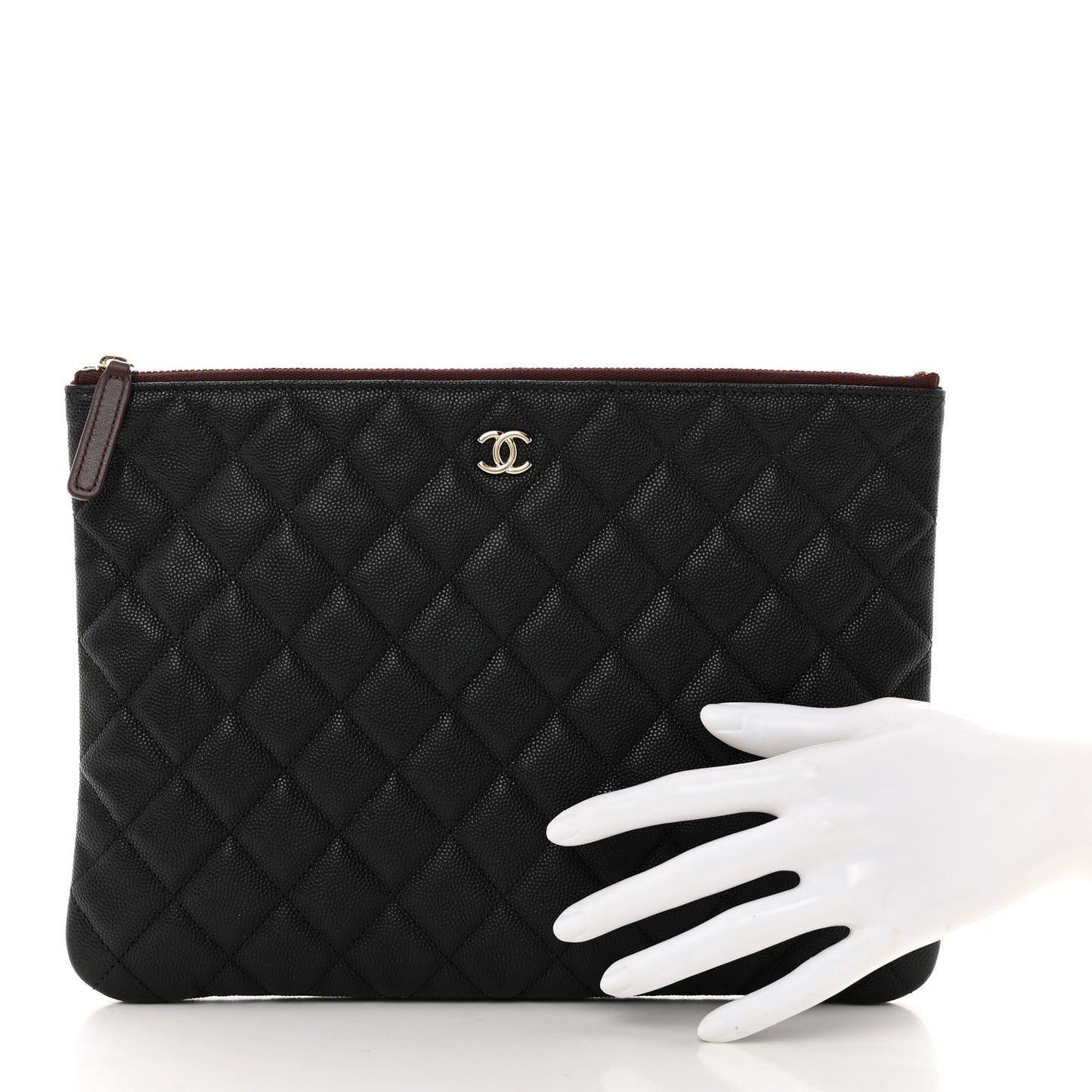Caviar Quilted Medium Cosmetic Case Black