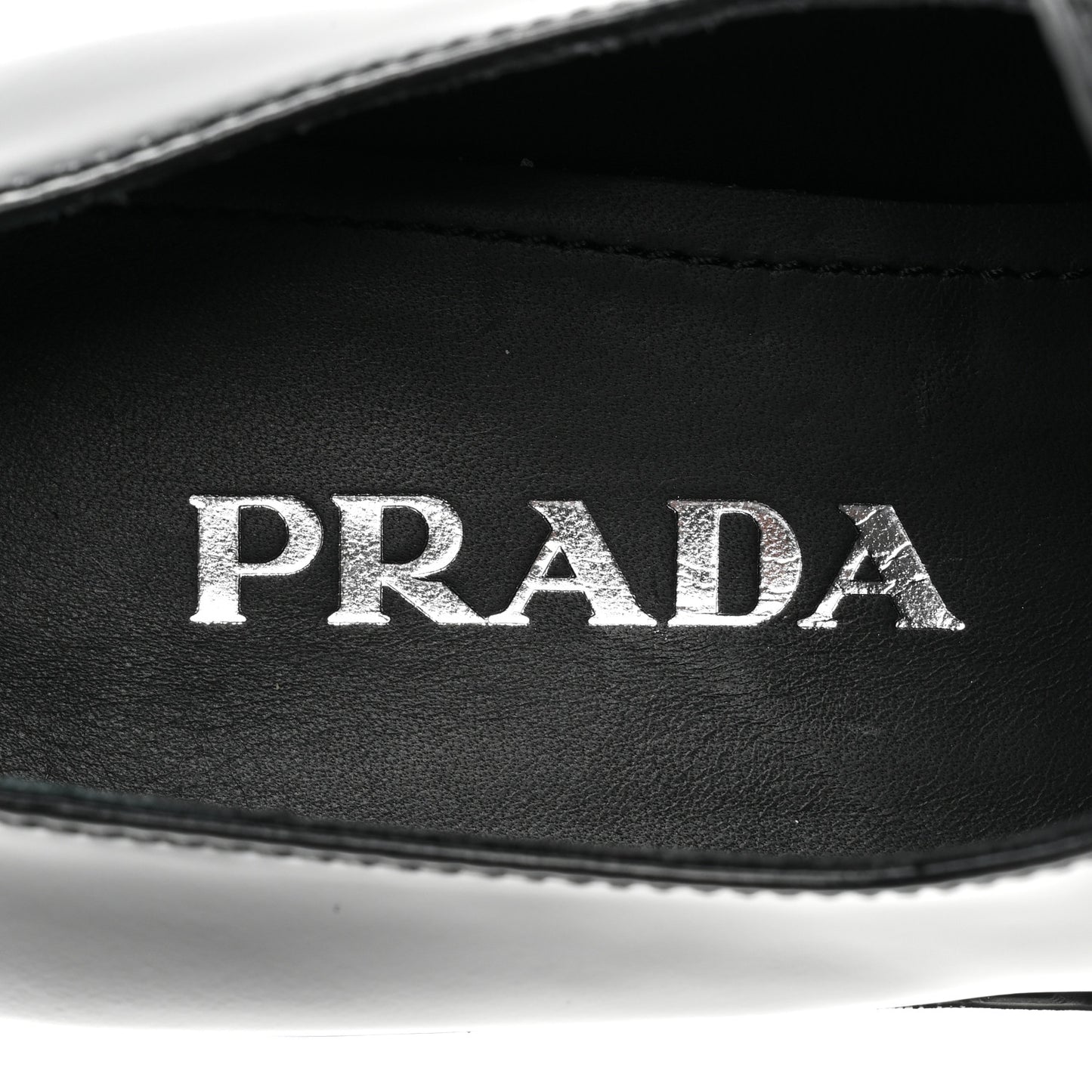 Spazzolato Metal Triangle Logo 50mm Loafers 38 Black