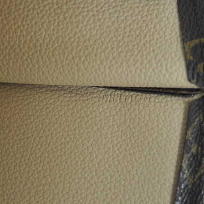 Louis Vuitton Monogram Sac Plat 8 of 8