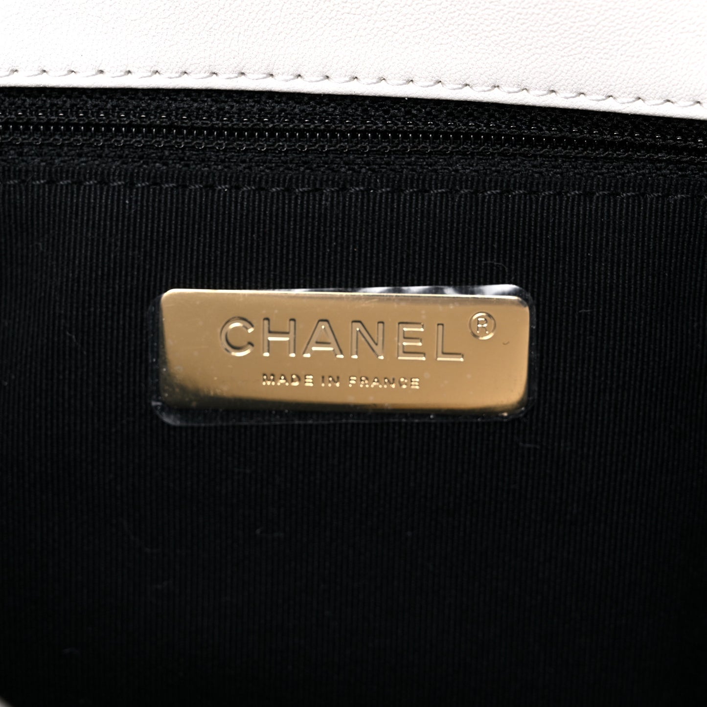 Lambskin Quilted Large Chanel 19 Flap White
