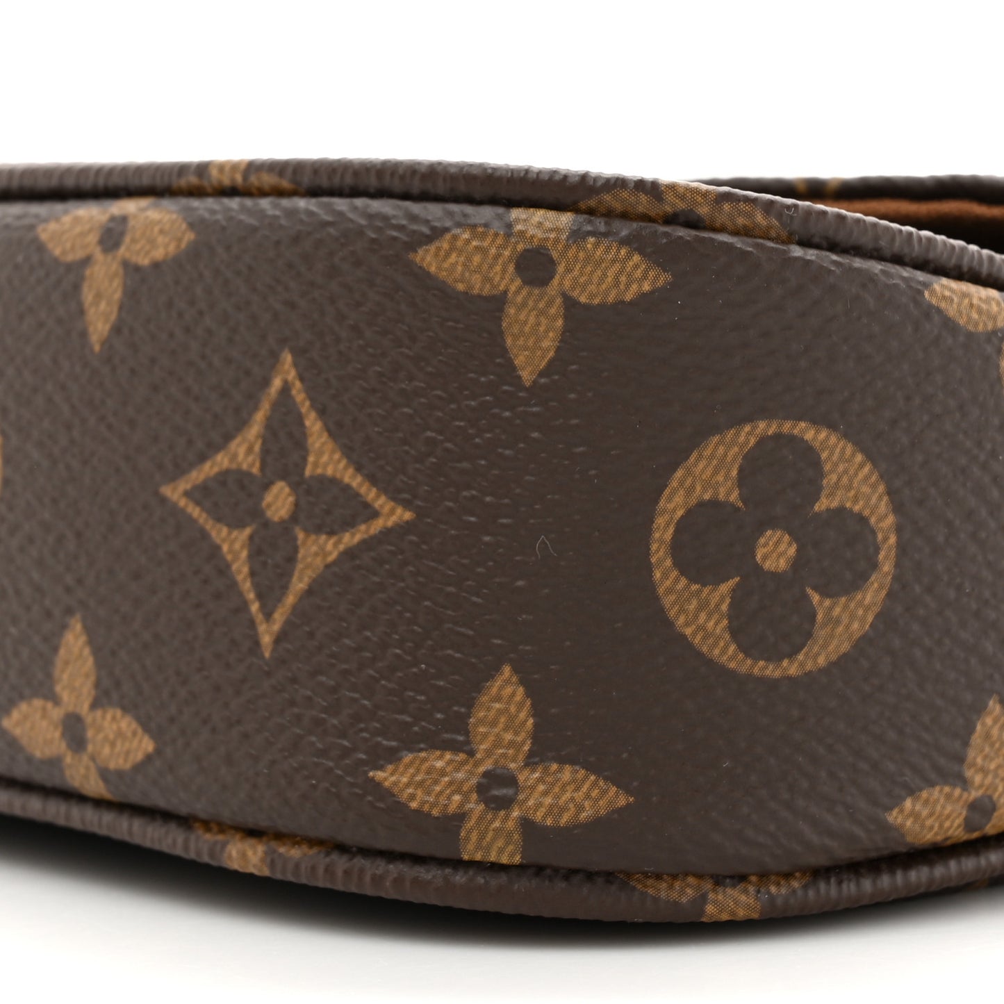Monogram Ivy Wallet On Chain
