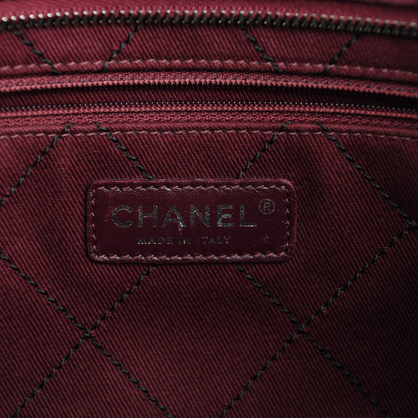 Grained Calfskin Quilted Small Daily Shopping Tote Black