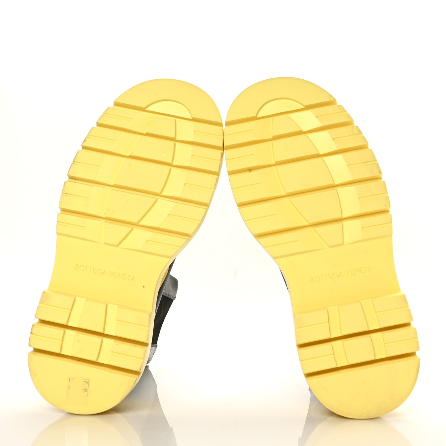 Calfskin The Tire Chelsea Boots 41 Black Yellow