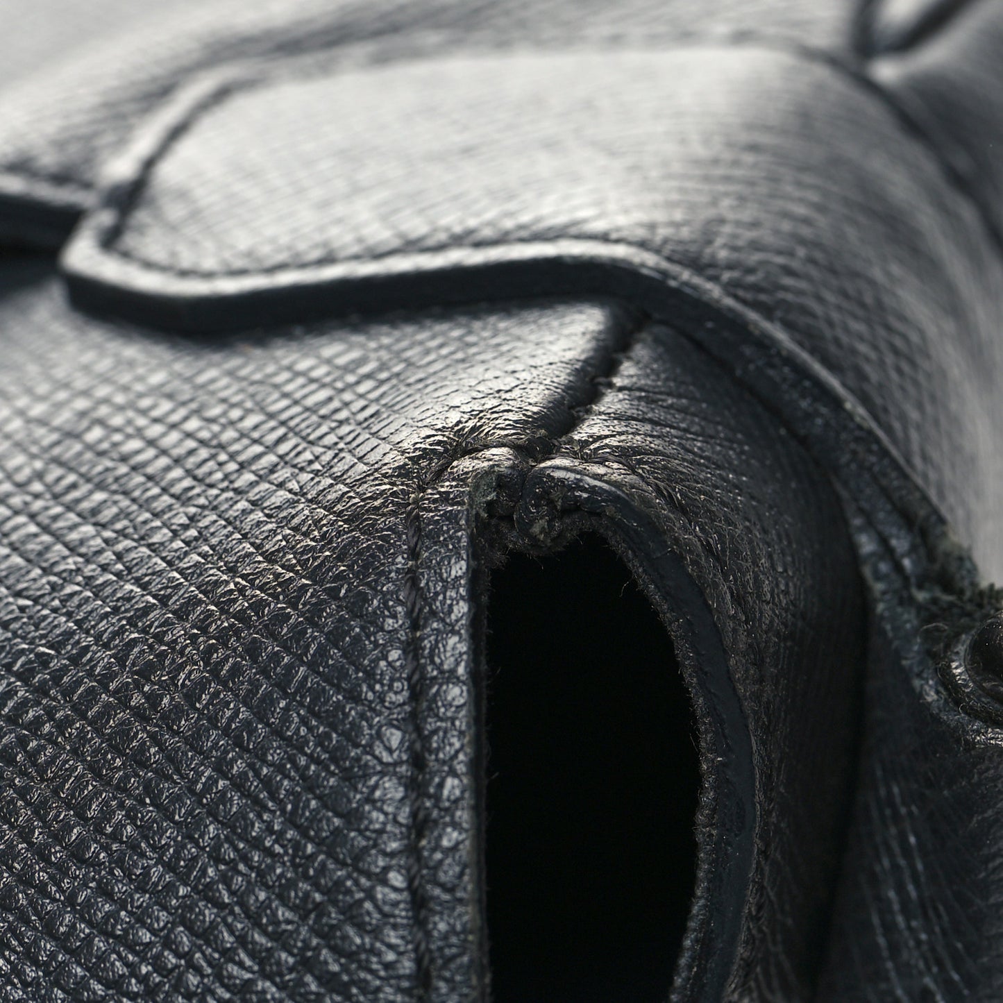 Taiga Roman PM Messenger Black