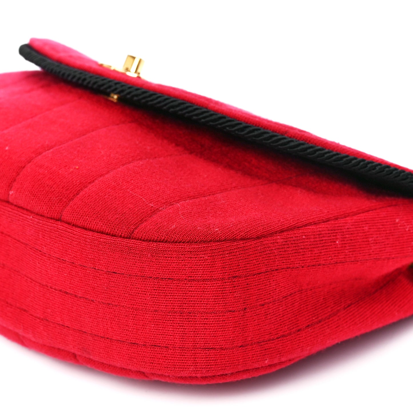 Jersey Vertical Quilted Half Moon Chain Flap Red