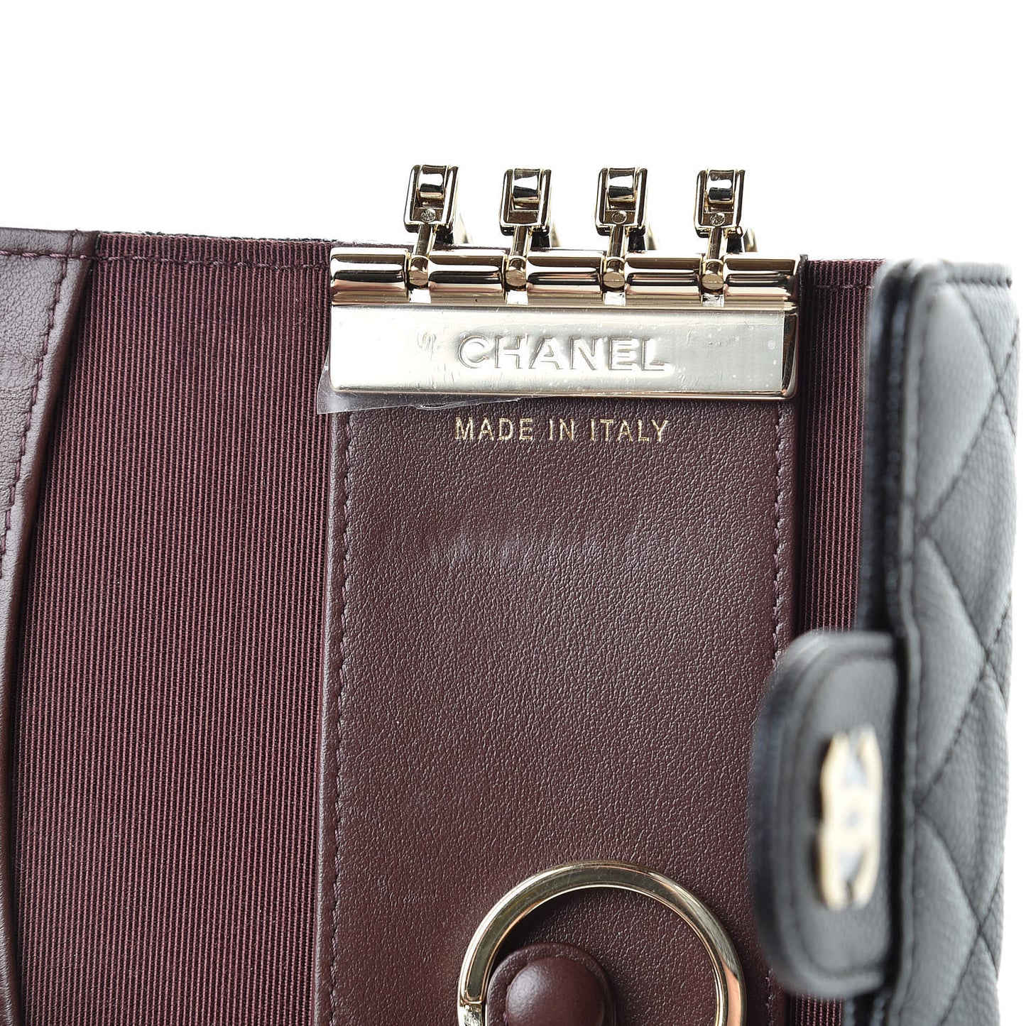 Caviar Quilted Classic 4 Key Holder Wallet Black