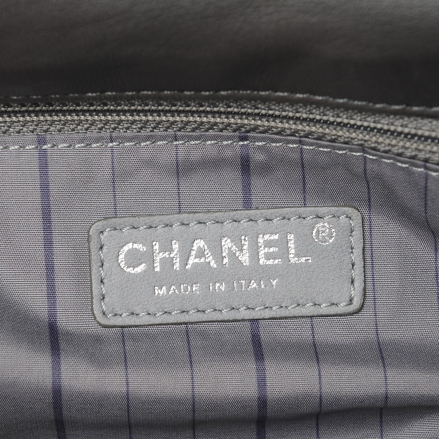 Lambskin Studded CC East West Flap Grey