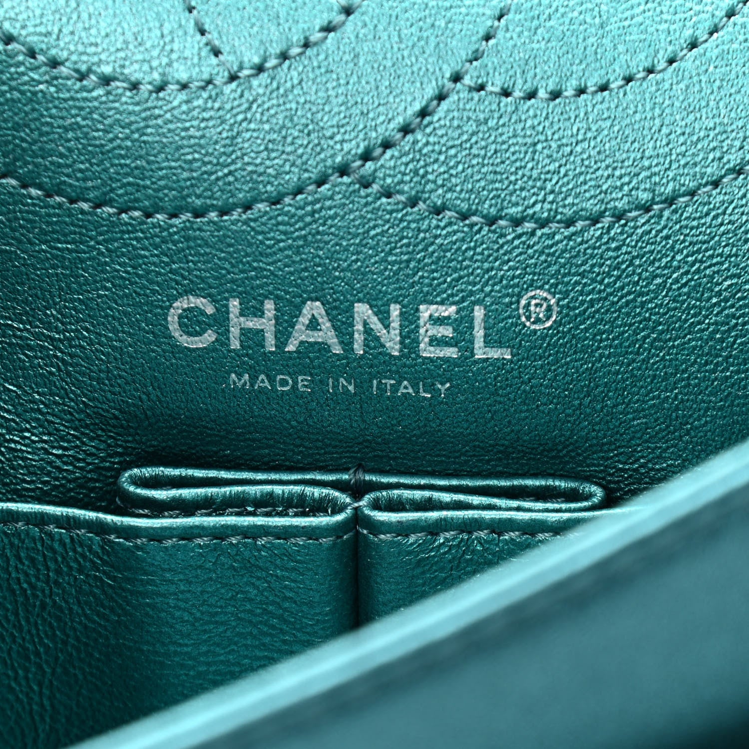 Chanel Metallic Calfskin 2.55 Reissue 225 Flap Turquoise 5 of 10
