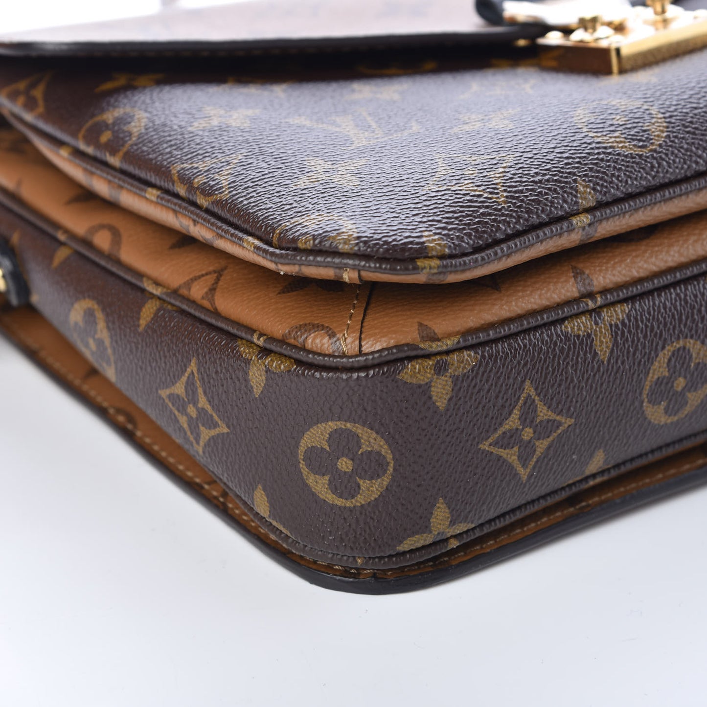 Reverse Monogram Pochette Metis