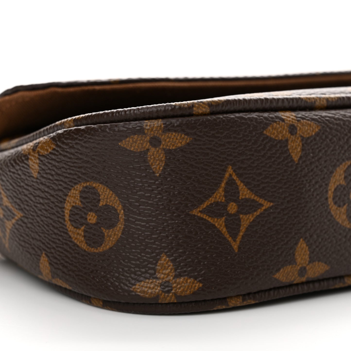 Monogram Ivy Wallet On Chain