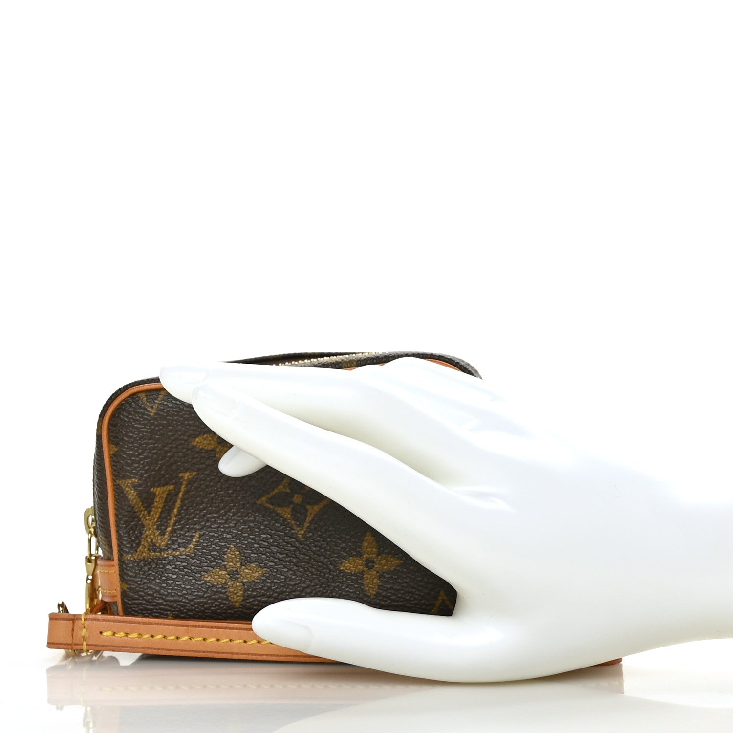 Louis Vuitton Monogram Wapity 2 of 6