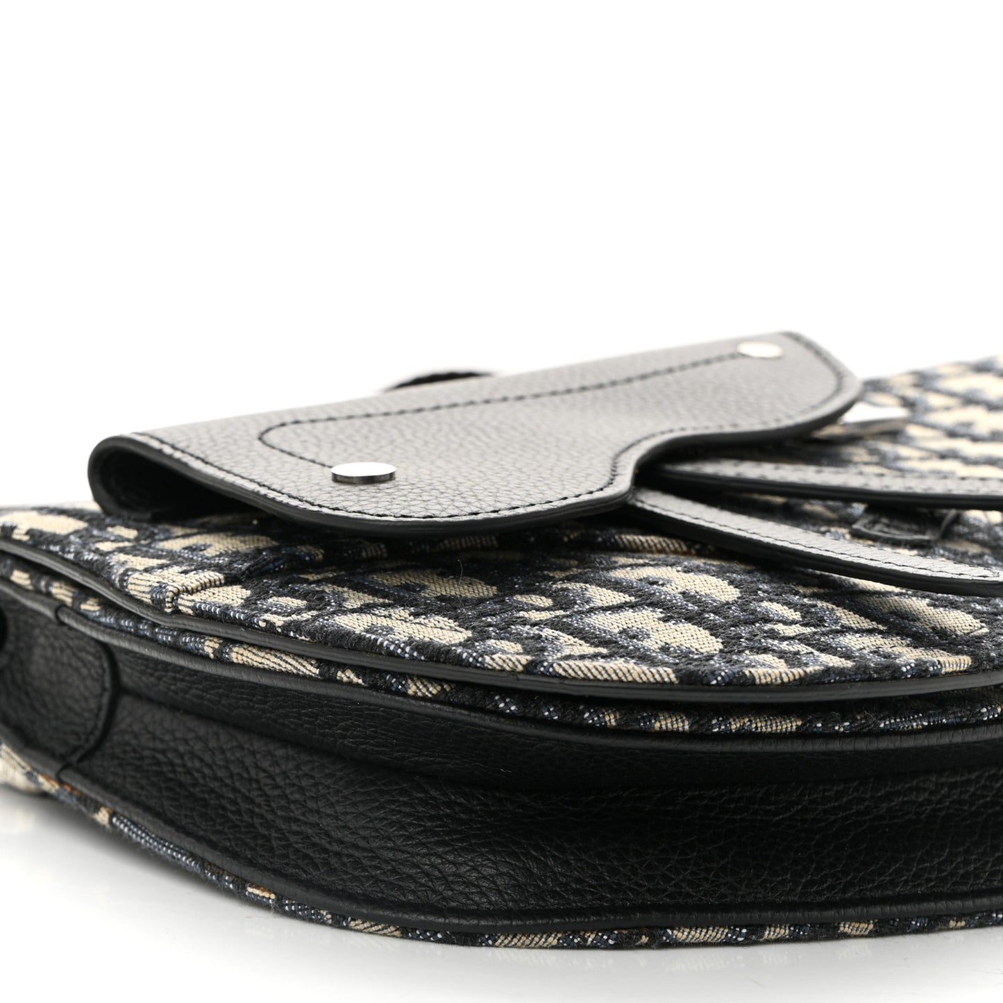 Oblique Saddle Messenger Pouch Beige Black