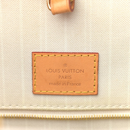 Louis Vuitton Monogram Giant By The Pool Onthego GM Brume 6 of 11