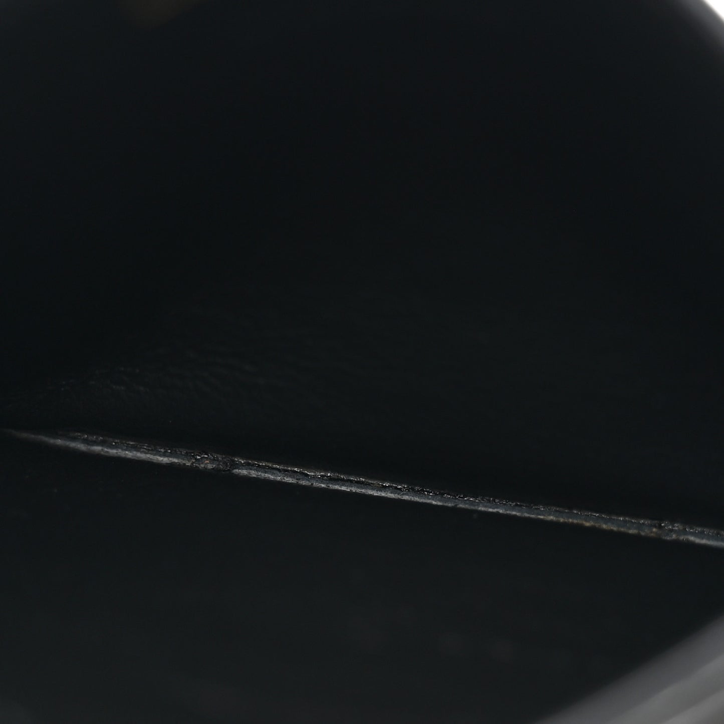 Grain De Poudre Matelasse Chevron Monogram Credit Card Case Black