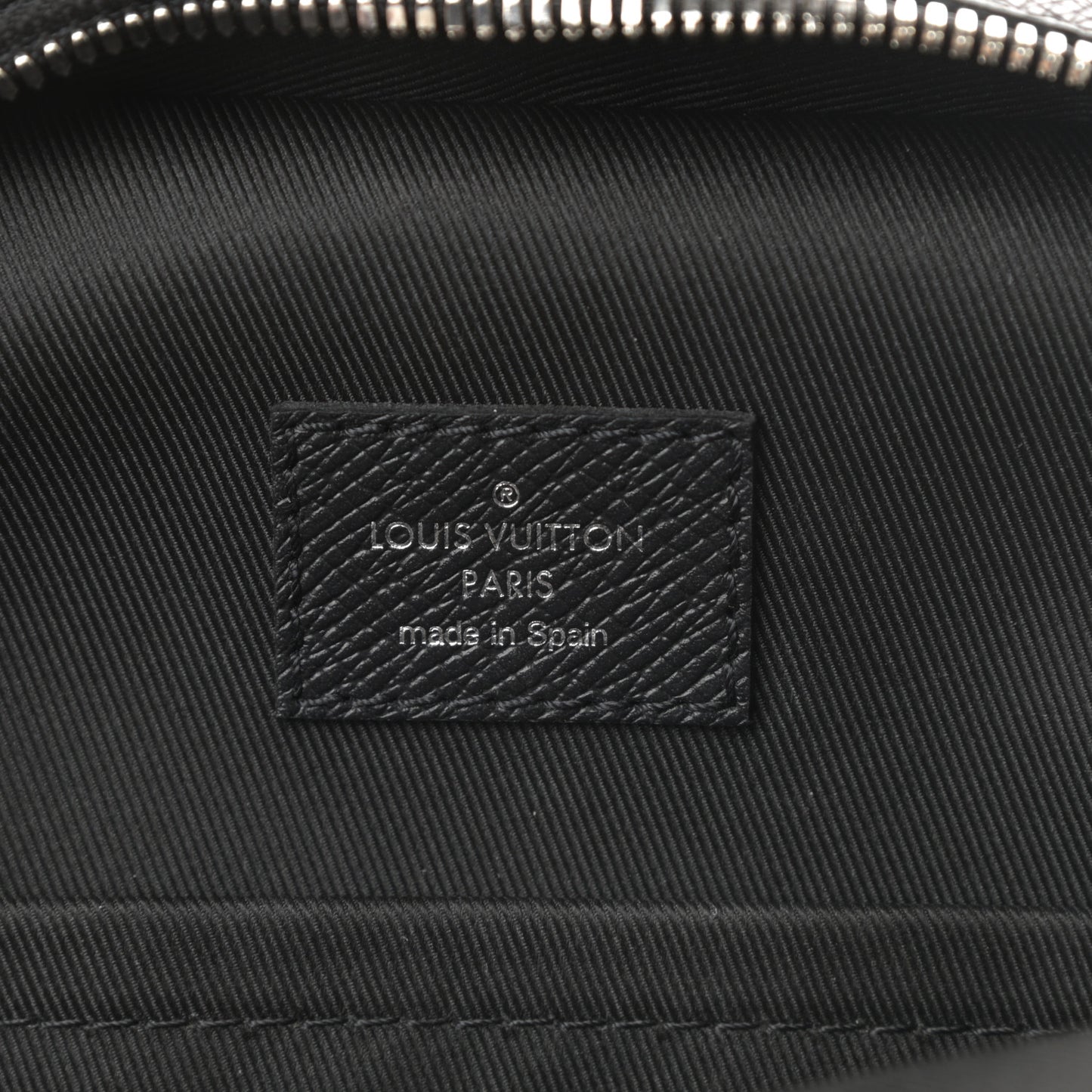 Taigarama Outdoor Slingbag Black
