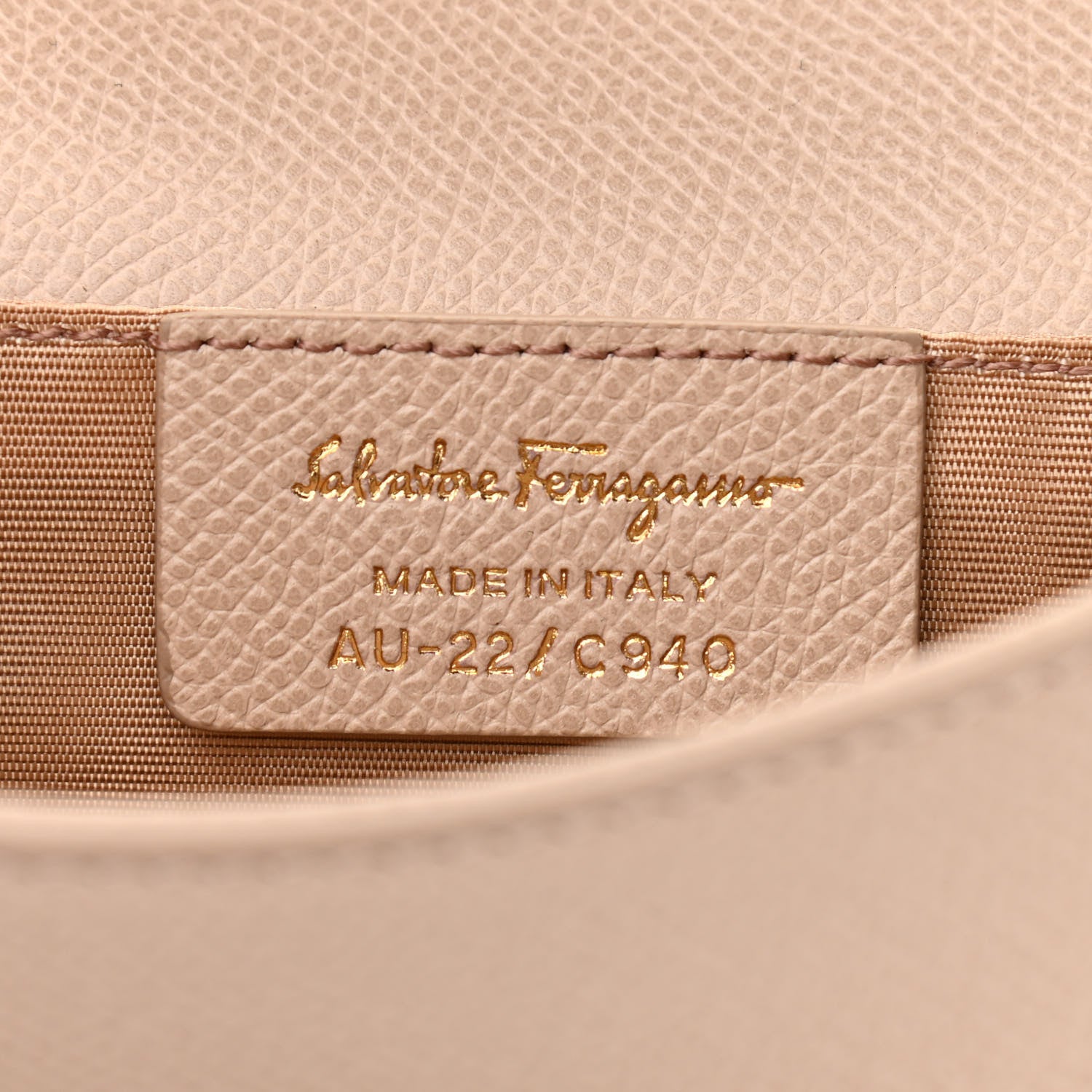 Salvatore Ferragamo Hammered Calfskin Vara Bow Minibag 7 of 10