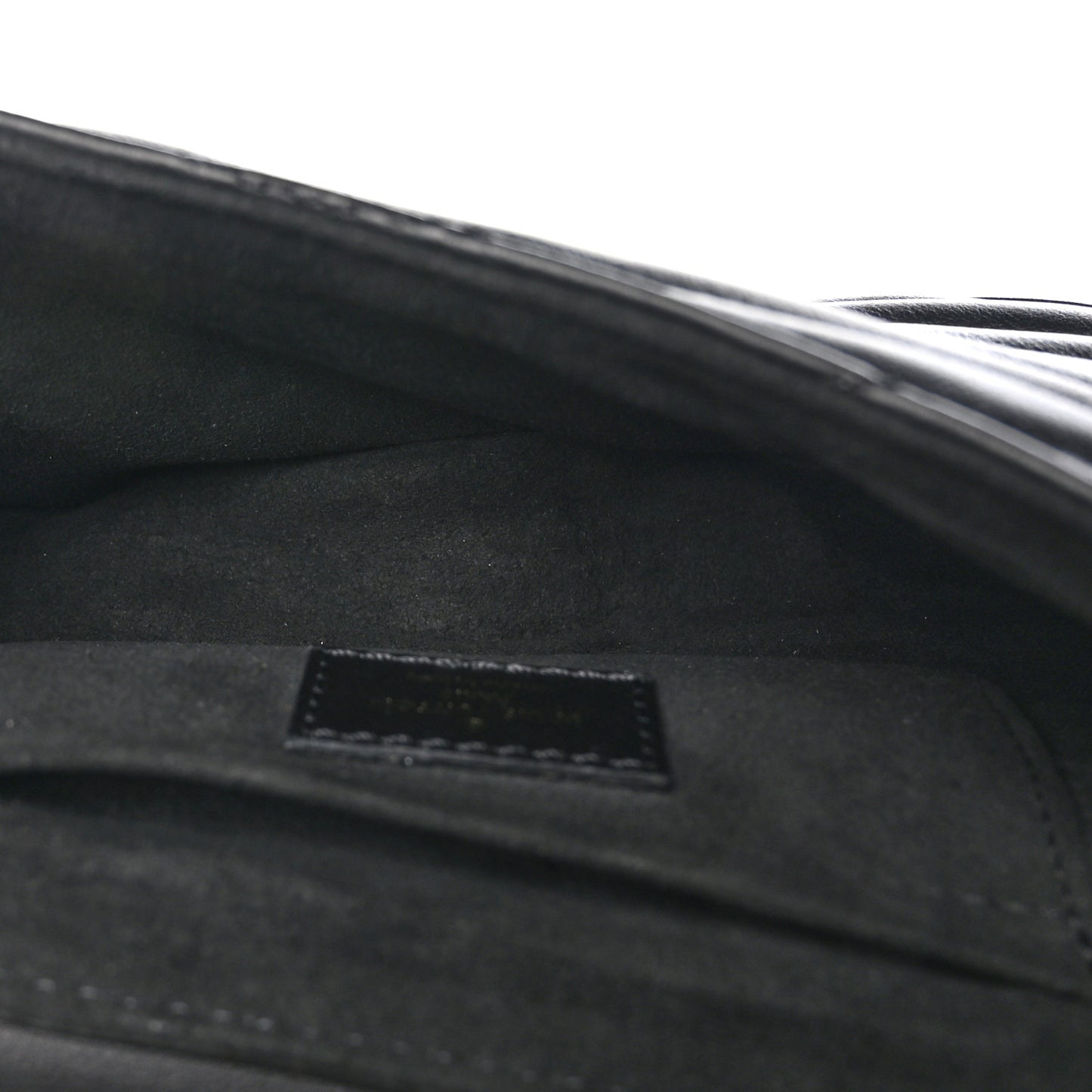 Calfskin New Wave Chain PM Black