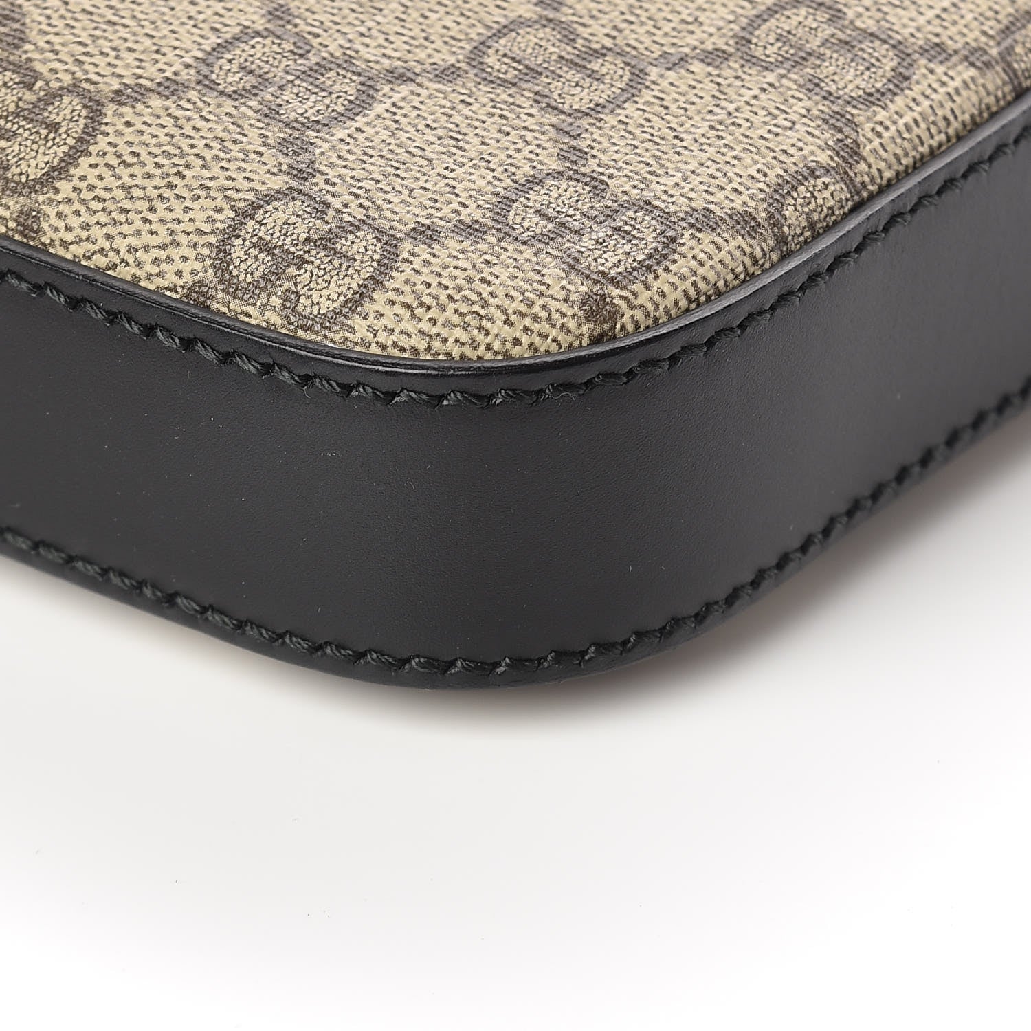 Gucci GG Supreme Monogram Flat Messenger Bag Black 10 of 10
